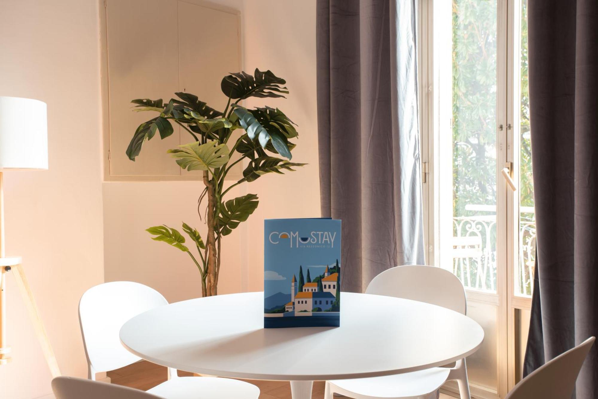 Comostay Esterno foto