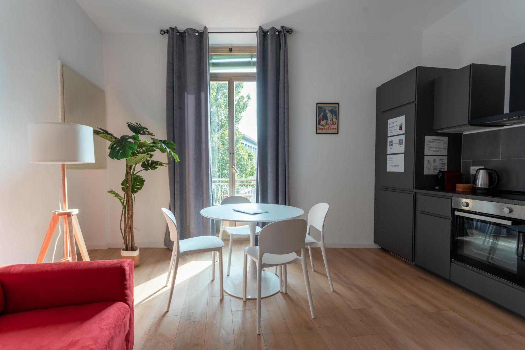 Comostay Esterno foto